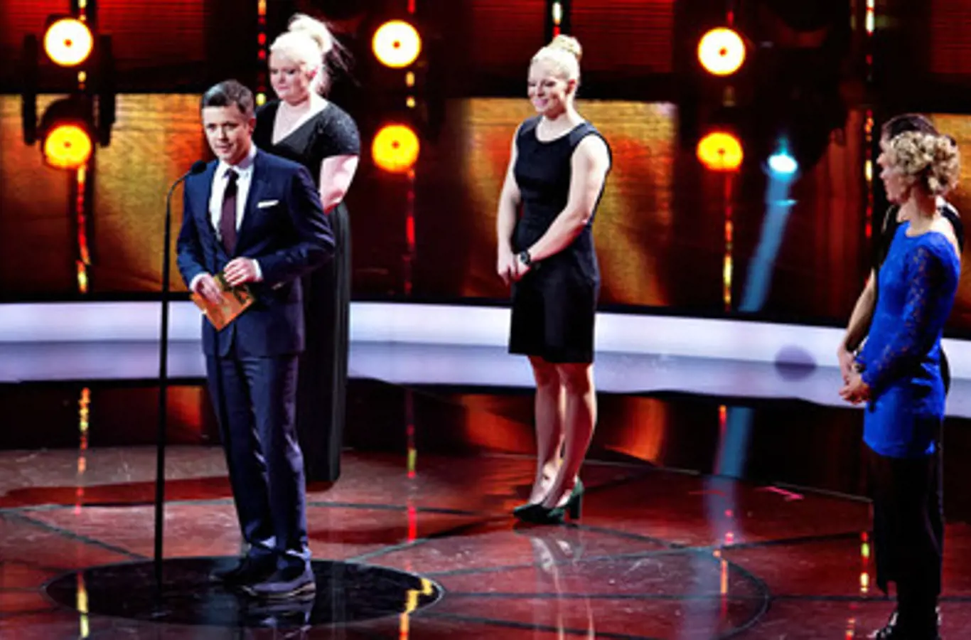 Ved 'Sport 2014' uddelte Kronprinsen prisen 'Danmarks olympiske håb' til kajakroer Emma Jørgensen.